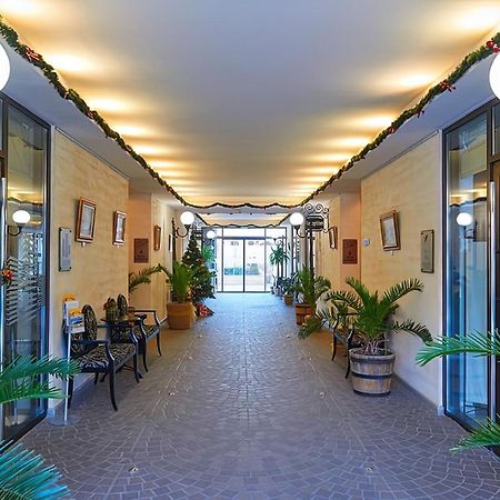 Private Apartments By The Sea With A Large Terrace In Apart Hotel! Pomorie Eksteriør bilde