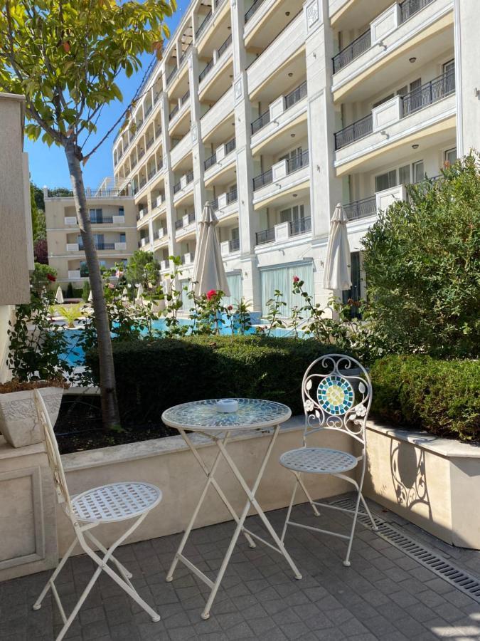 Private Apartments By The Sea With A Large Terrace In Apart Hotel! Pomorie Eksteriør bilde