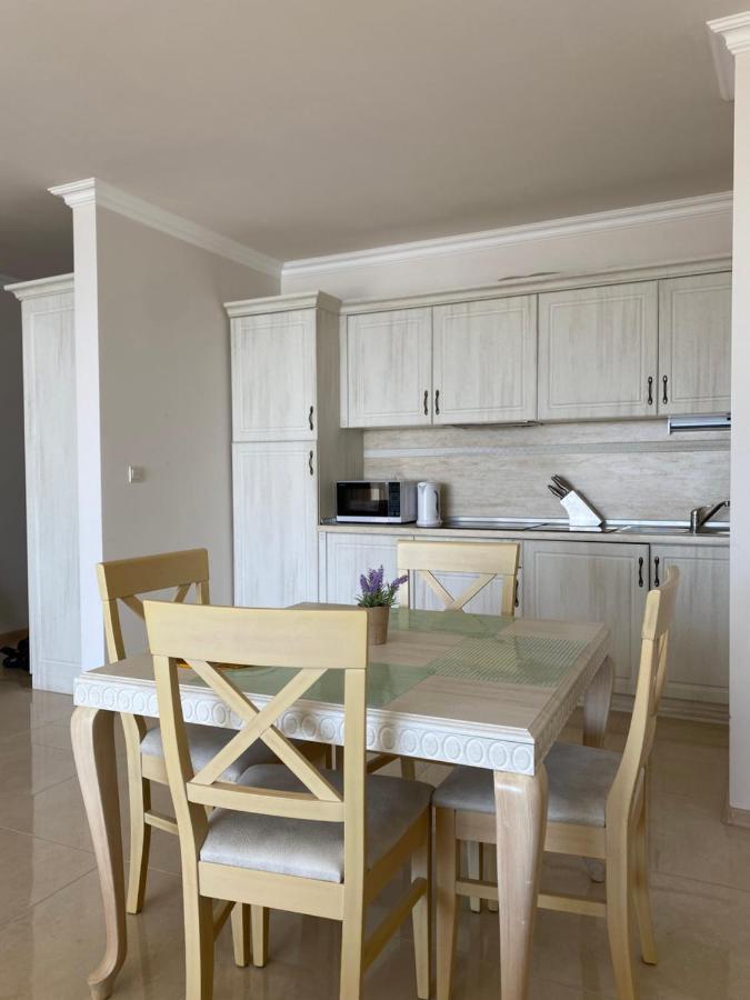 Private Apartments By The Sea With A Large Terrace In Apart Hotel! Pomorie Eksteriør bilde
