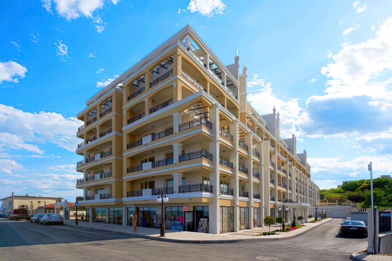 Private Apartments By The Sea With A Large Terrace In Apart Hotel! Pomorie Eksteriør bilde