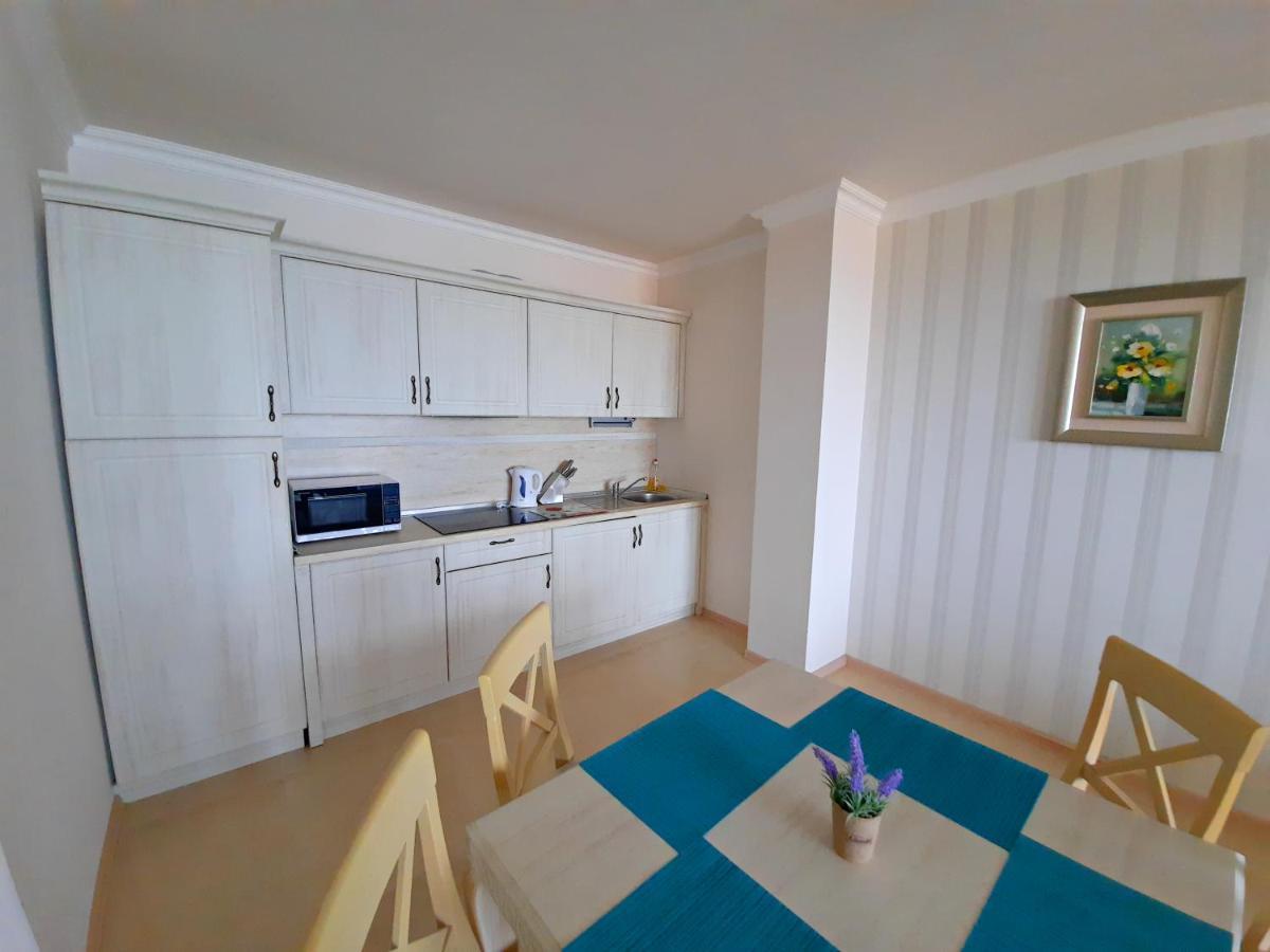 Private Apartments By The Sea With A Large Terrace In Apart Hotel! Pomorie Eksteriør bilde
