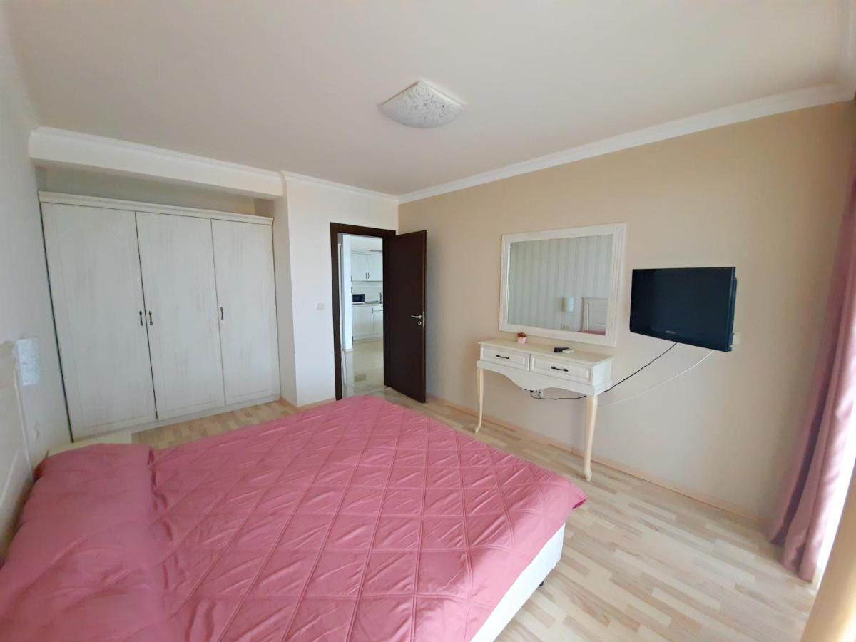 Private Apartments By The Sea With A Large Terrace In Apart Hotel! Pomorie Eksteriør bilde
